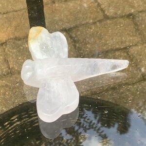 ROSE QUARTZ HAND CARVED DRAGONFLY